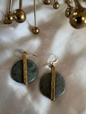 Gold & Gray Round Stone Drop Earrings - Women Jewelry - from Florence IT